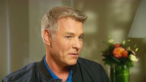 Steven Sabados Sexprime Pour La Première Fois Depuis La Mort De Chris