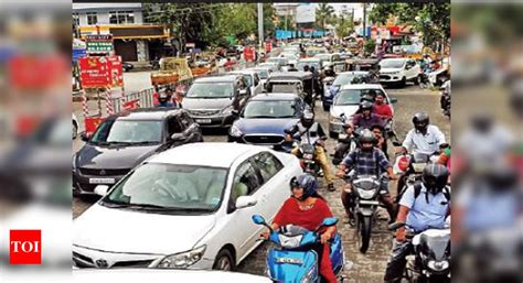 Bad Roads Heavy Rain Worsen Kochis Traffic Woes Kochi News Times
