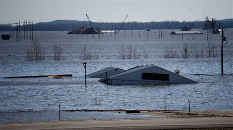 Iowa Flooding Damage Reaches 16b Gov Kim Reynolds Projects