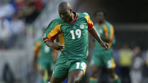 Football News Papa Bouba Diop Dies Aged 42 After Long Illness Fox Sports