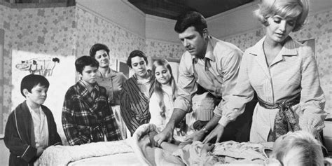 Behind The Scenes Facts About The Brady Bunch Worldemand