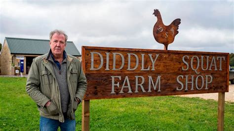 Jeremy Clarkson S Farm Invaded By Swingers With Frisky Couple
