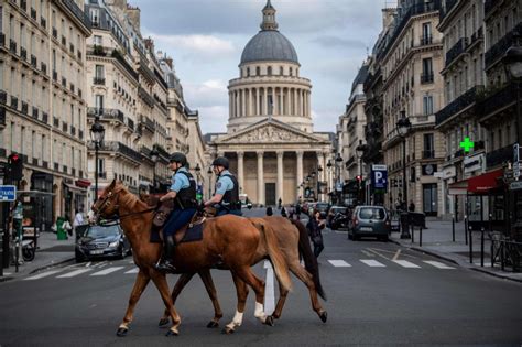 Toute l'actualité sur le sujet deuxième confinement. Coronavirus: vers une prolongation du confinement en France