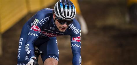 His best results are 6th place in schaal sels, 11th place in stage baloise belgium tour and 27th place in stage baloise belgium tour. Schade valt mee bij gevallen David van der Poel en Ryan ...