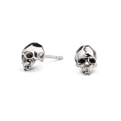 Lyst Kasun Vampire Skull Stud Earrings Silver In Metallic