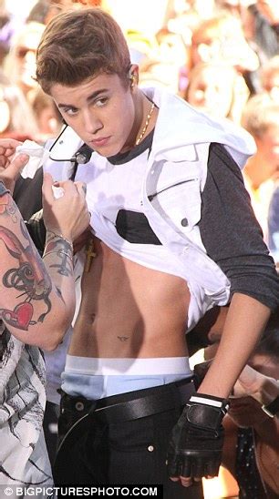 Justin Bieber Flashes His Abs At The Today Show Daily Mail Online