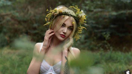 Aleksandra Zenibyfajnie Wydrych Women Women Outdoors Model Blonde Polish Sensual Gaze
