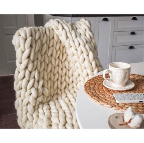 12 Best Wool Blankets 2024 Pendleton Merino Military Apartment