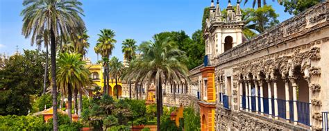 Travelers favorites include #1 real alcázar, #2 parque de maría luisa and more. Le palais de l'Alcazar à Séville - Andalusia - Spain