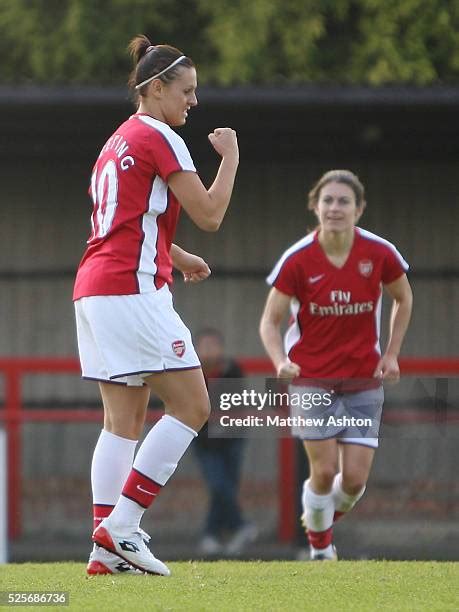 Julie Fleeting Photos And Premium High Res Pictures Getty Images