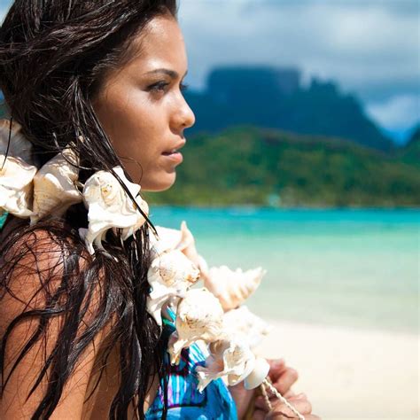 Vahine Tahiti Armenian American Polynesian Culture Polynesian Girls