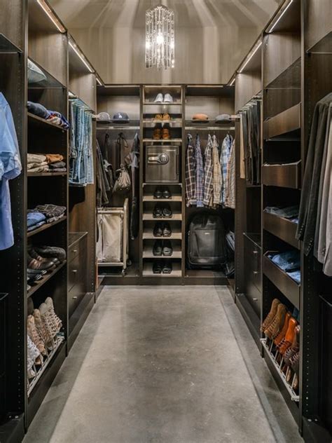 16 stylish men s walk in closet ideas hgtv. CLOSET MASCULINO - FOTOS E COMO ORGANIZAR O SEU | BAR ...