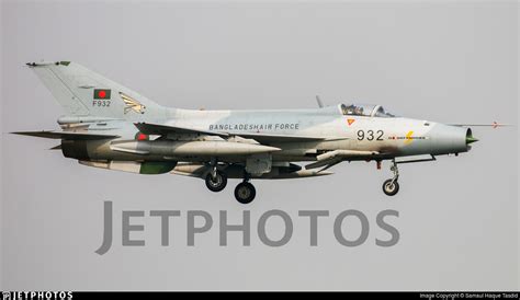 F932 Chengdu F 7bg Bangladesh Air Force Samaul Haque Tasdid