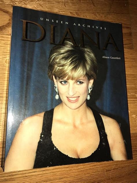 Princess Diana Unseen Archives Photos Paperback Book Rare
