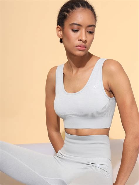 Buy Women S Seamless Ida Sports Bra Cultsport