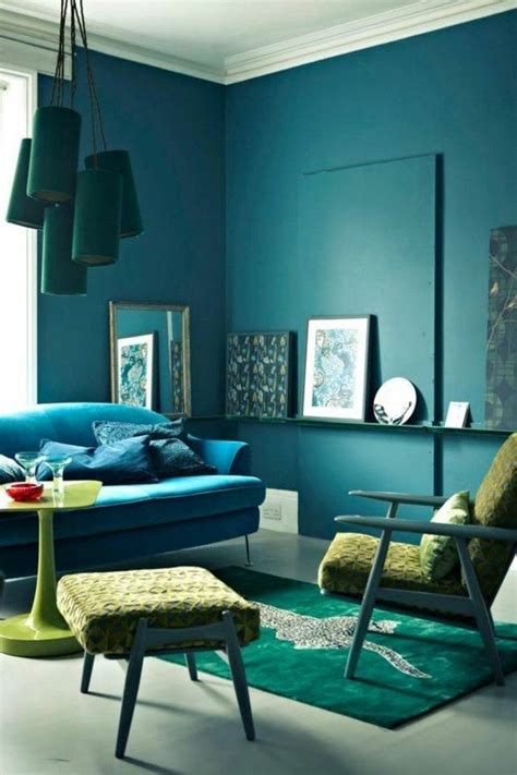 Wohnzimmer mit moderner gestaltung bekommen durch angesagte pastellfarben einen stilvollen anstrich und wirken dann viel gemütlicher nicht so kühl für ganz eilige hat die expertin noch einen zusätzlichen tipp auf lager: Farbgestaltung Wohnzimmer - Interieurgestaltung - Archzine ...