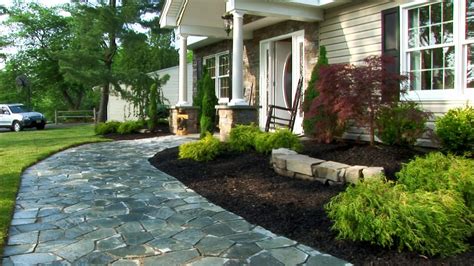 I've witnessed this both as a gardener and as a landscape architect. Front Yard Landscaping Ideas | DIY Landscaping | Landscape ...