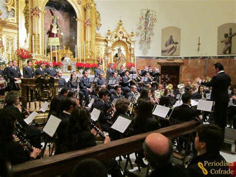 Biografía, filmografía, premios, fotos, vídeos y curiosidades. Periodista Cofrade: LA BANDA SANTA ANA DE DOS HERMANAS ...