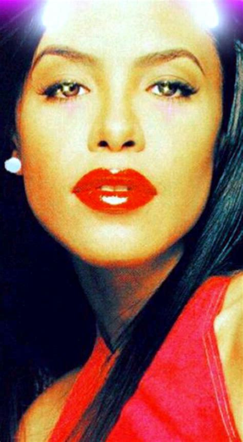 Red Lips Aaliyah Haughton Dark Beauty Aaliyah