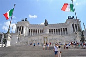 Vittorio_Emanuele_II_monument - Elo Runs The World