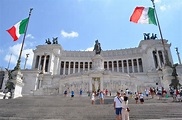 Vittorio_Emanuele_II_monument - Elo Runs The World