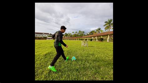Kemahiran bola baling online worksheet for tingkatan 1. Bola sepak ? Susah ke ?. Kemahiran Asas Bola Sepak - YouTube