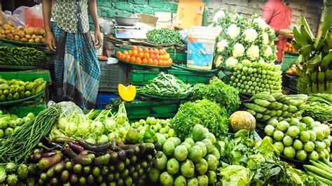Morning Fresh Vegetable Market At Natunbazar Dhaka Bangladesh Street
