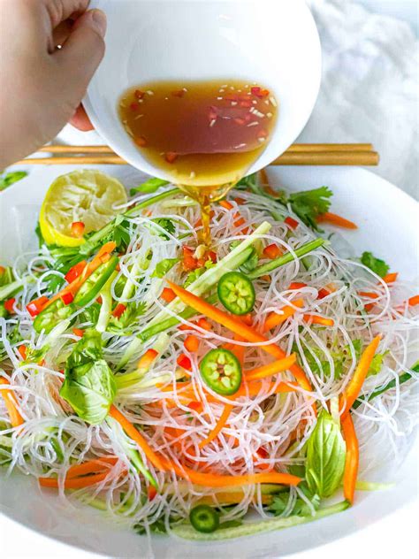 Quick And Easy Vietnamese Noodle Salad With Tangy Dressing 2023