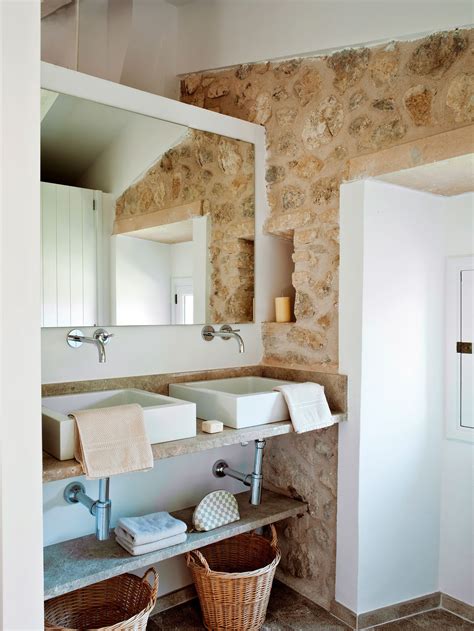 ¿quieres un baño moderno y cálido a la vez mira estos cuartos de baño de estilo rústico y ¡muy