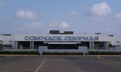 Commack Multiplex Cinemas In Commack Ny Cinema Treasures