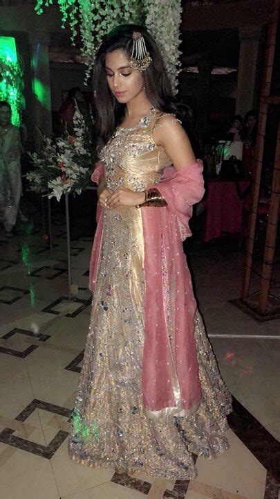 The Star Studded Mehndi Celebrations Of Sonya Hussains