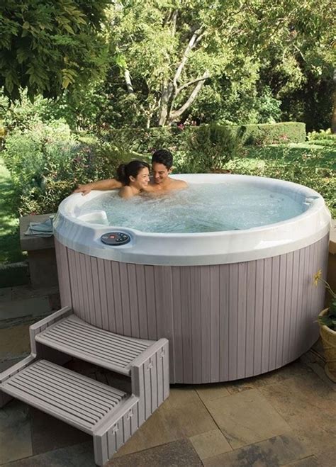 Incredible Hot Tub Suitable For Small Backyard Decor Renewal