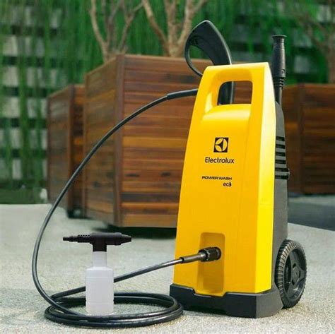 Lava Jato Electrolux Power Wash Eco 1800 PSI E Bico Vario Amarelo Preto