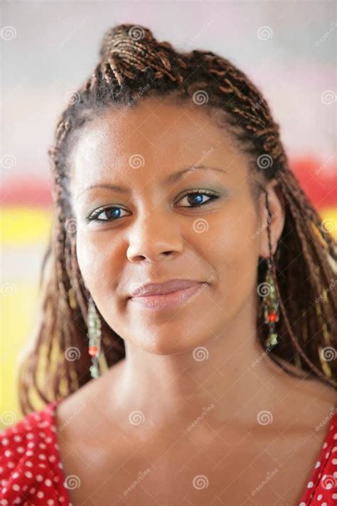 fille africaine photo stock image du femelle brun exagéré 8842308