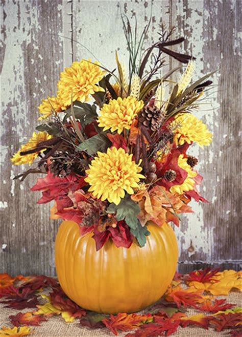 Gorgeous Fall Wedding Centerpiece Ideas With Stunning