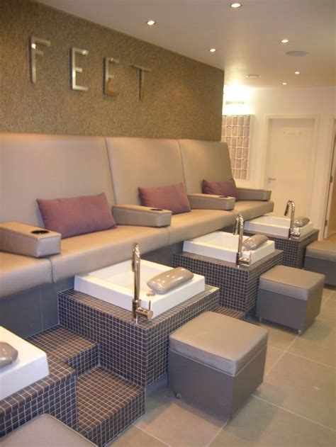 Black & white modern large. P1020020 … | Spa pedicure chairs, Nail salon decor ...