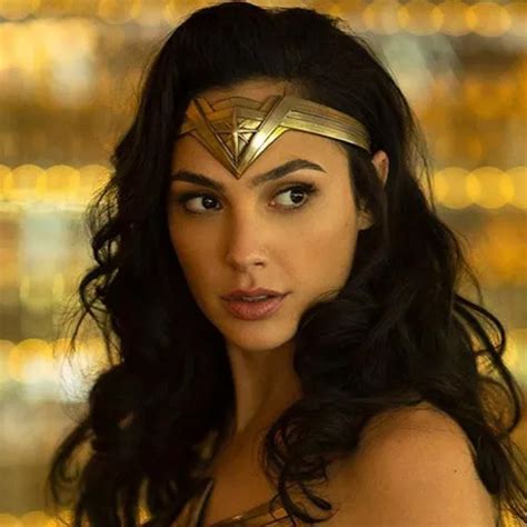 Wonder Woman New Wonder Woman Trailer Drops And We Love It Wonder