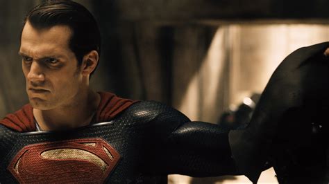 Batman V Superman 2 Spots Tv Centré Sur Nos Deux Héros