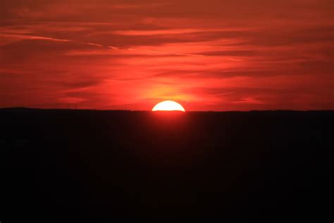 Big Red Sunset at Kettle Moraine South, Wisconsin image - Free stock photo - Public Domain photo ...