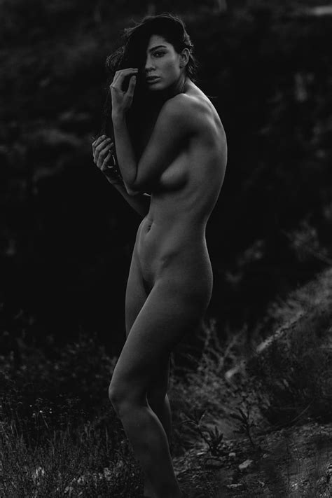 Sydney Lemmon Nude Photo