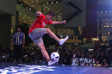Filipino Norwegian Wins Asian Freestyle Football Title