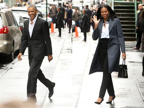 The Obamas Give Us A Lesson In Power Couple Dressing Couple Outfits