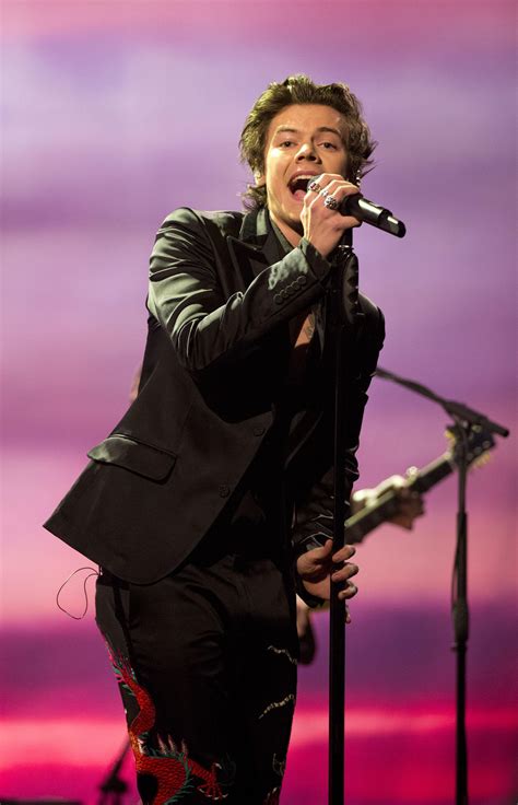 Maybe you would like to learn more about one of these? Marina Kaye : Harry Styles a brillé à Bercy - Embargoed to ...