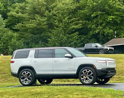 Rivian R1s First Drive The First 3 Row Electric Suv Is Here A Girls
