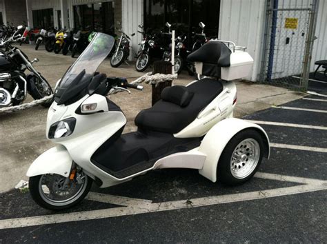 Read 151 customer reviews of the suzuki burgman 650 scooter & compare with other scooters at review centre. Suzuki Burgman 650 Exec | Scooter, Trike, Suzuki