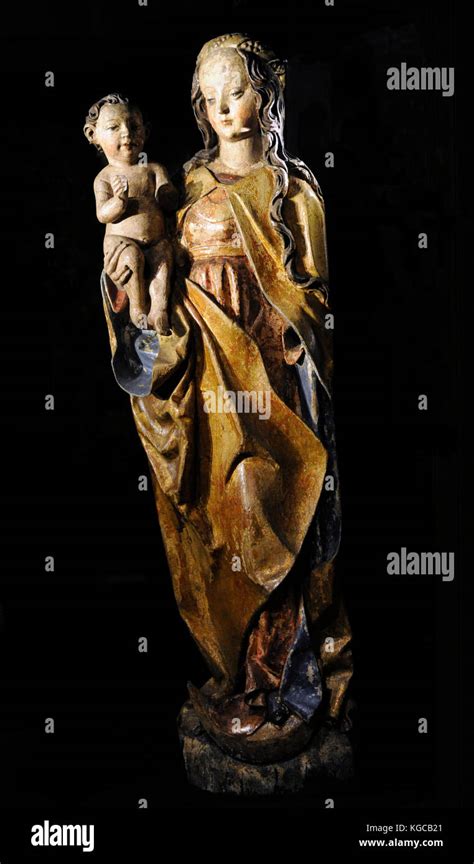 Vierge à Lenfant Ca 1500 1510 La Sculpture En Bois Polychrome
