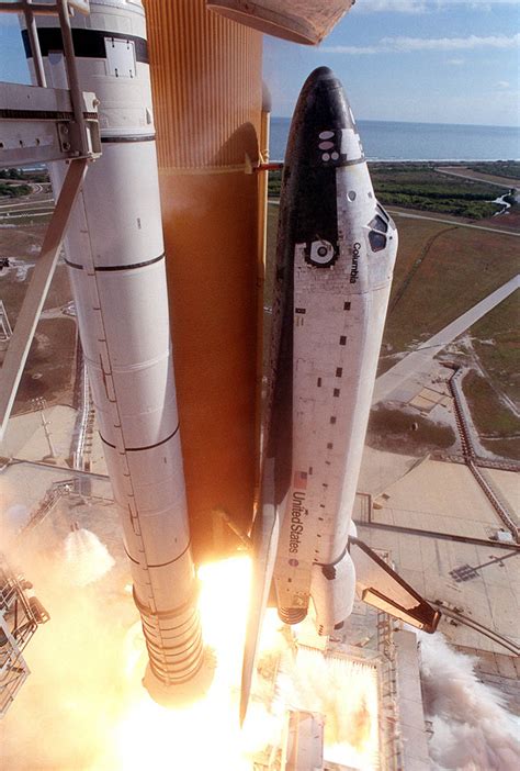 A History Of Nasa Rocket Launches In 25 High Quality Photos Twistedsifter