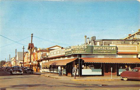 Old Orchard Beach Maine East Grand Avenue Street Scene Vintage Postcard