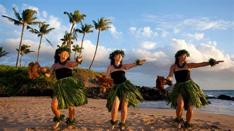 Where To See Hula Dancing In Maui Hawaii