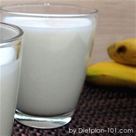 It's worth mentioning that unsweetened almond milk is a suitable product for diabetics. Banana Almond Milk Smoothie (Diabetic Recipe) | Diet Plan 101